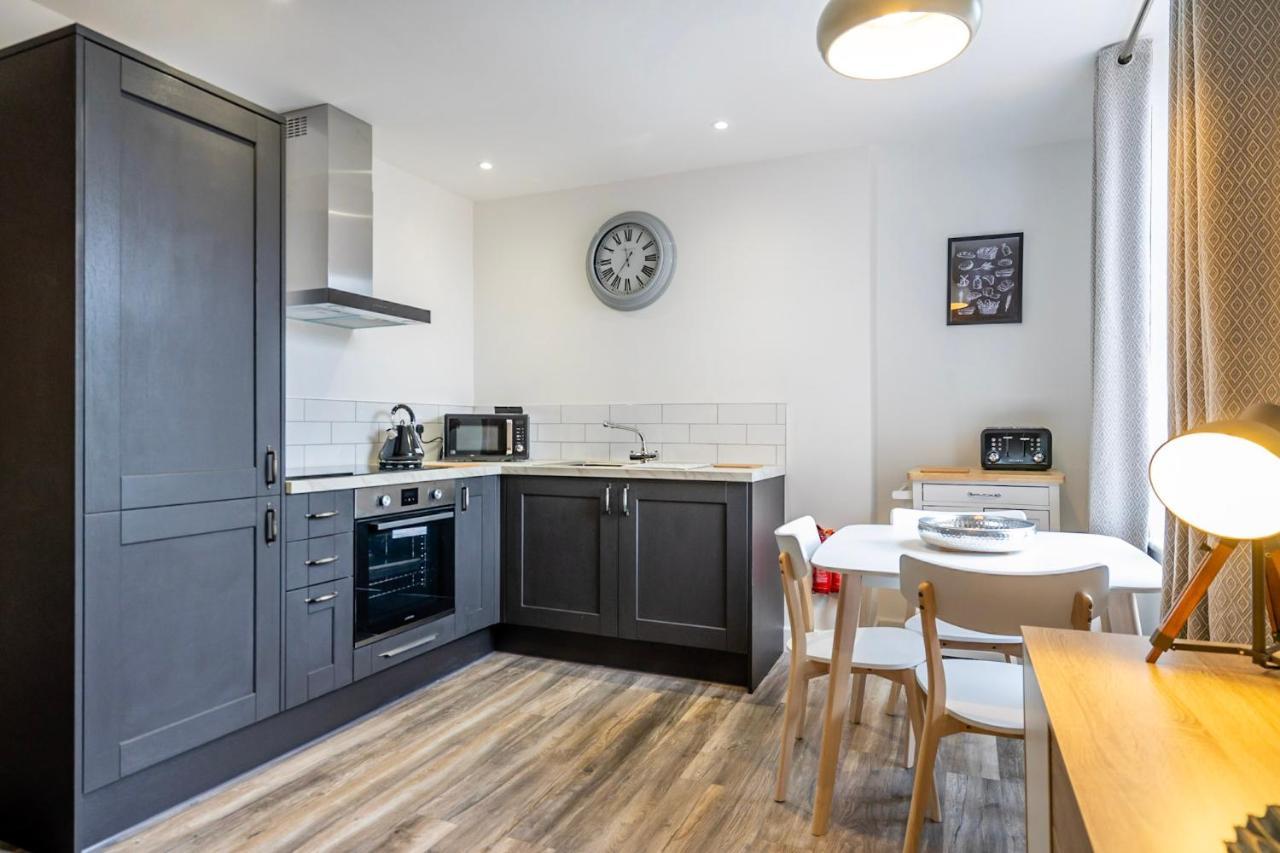 8 Apartment York